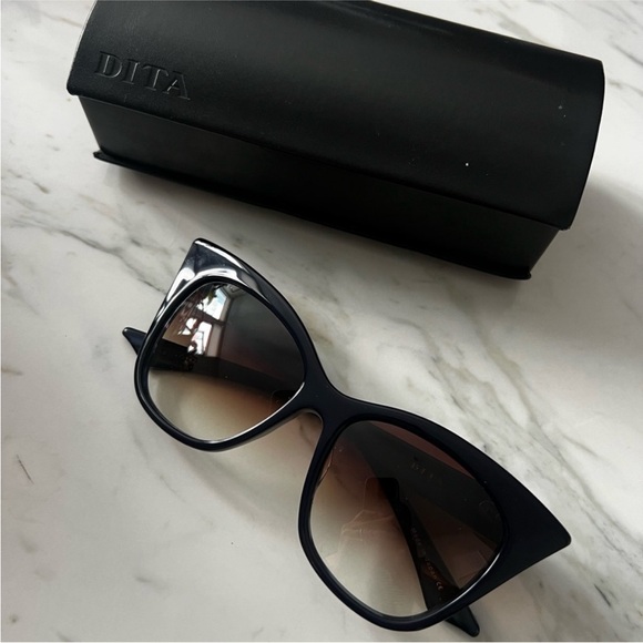 DITA Accessories - Dita Magnifique Cat Eye Sunglasses 🕶️✨